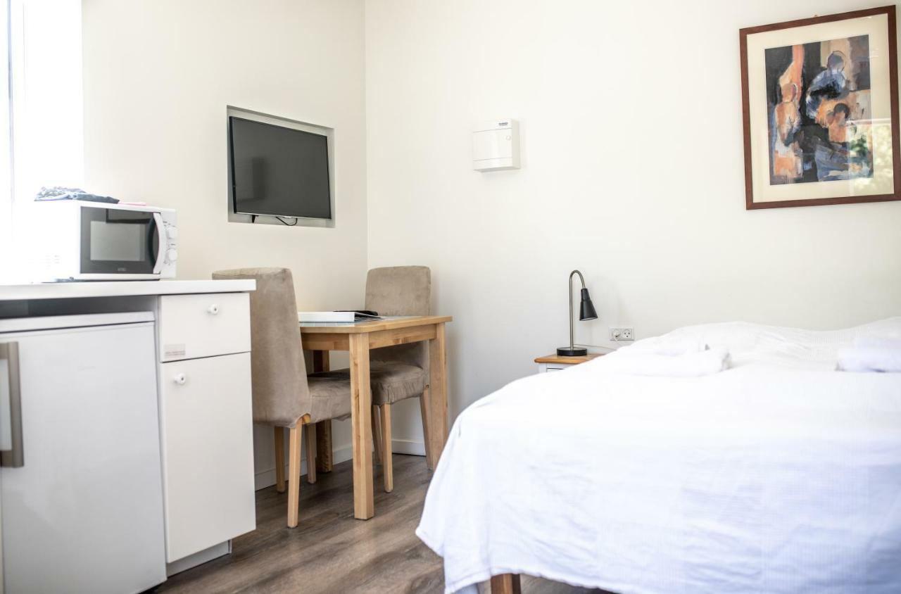 Engholmbb Bed & Breakfast โอเดนเซ ภายนอก รูปภาพ